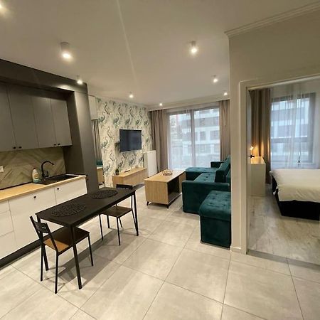 Forum Wola Fine Apartment Варшава Екстер'єр фото