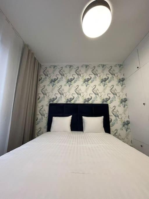 Forum Wola Fine Apartment Варшава Екстер'єр фото