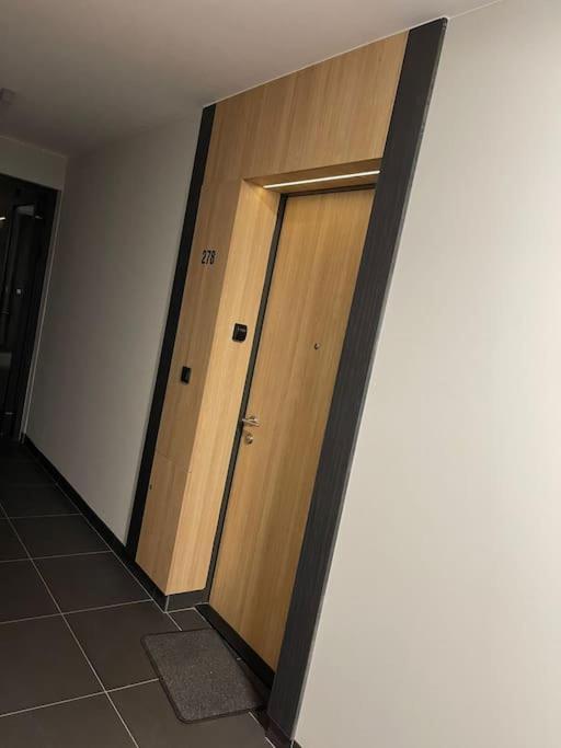 Forum Wola Fine Apartment Варшава Екстер'єр фото
