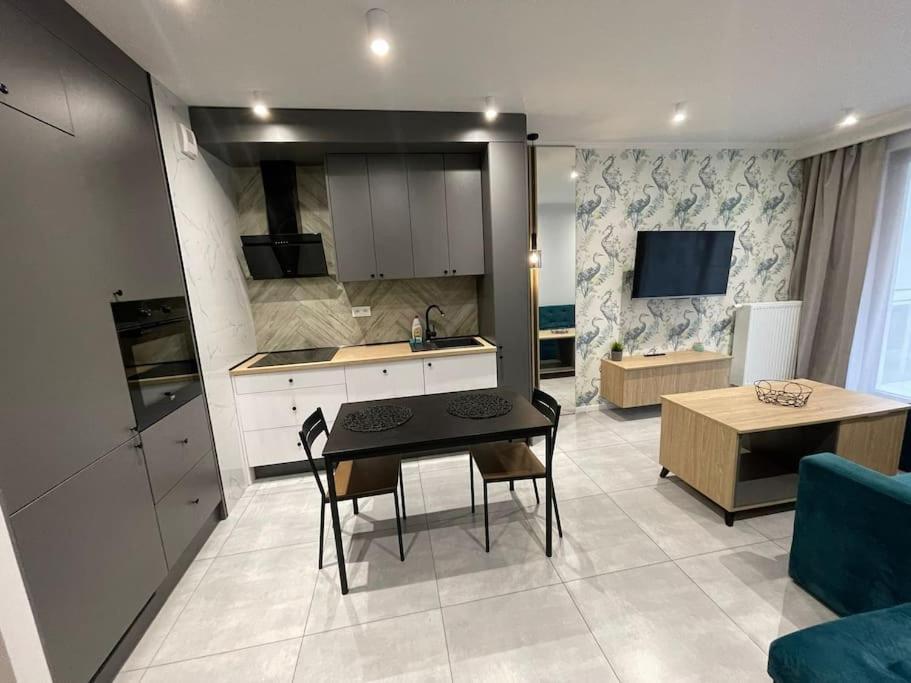 Forum Wola Fine Apartment Варшава Екстер'єр фото